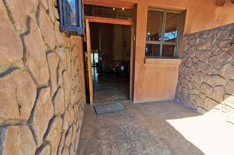 5 Bedroom Property for Sale in Vaalkop Dam North West